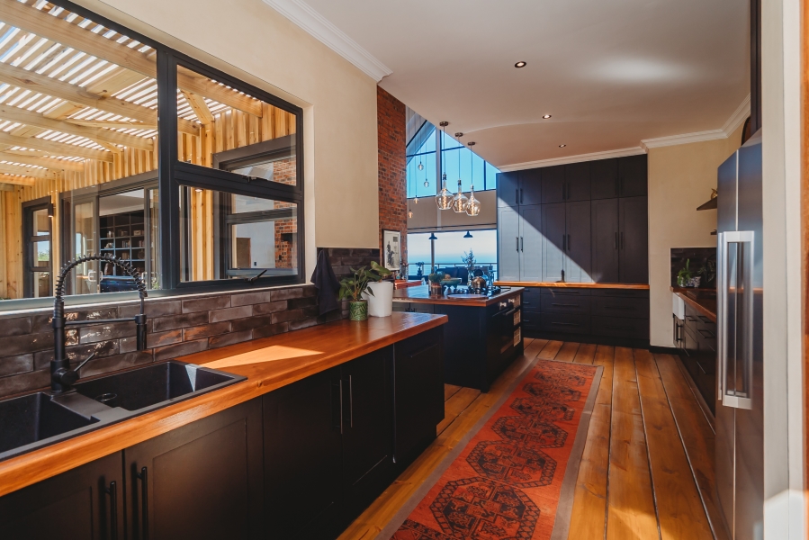 4 Bedroom Property for Sale in Hansmoeskraal A H Western Cape